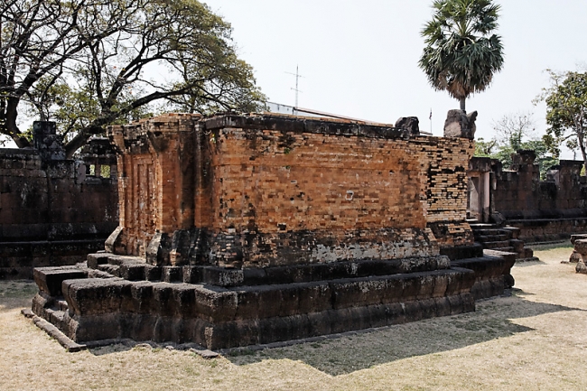 04-Prasat Sa Kamphaeng Yai-017